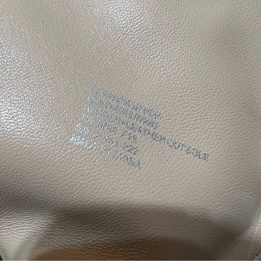 Tory Burch NWOBOX size 7 M - Picture 7 of 8